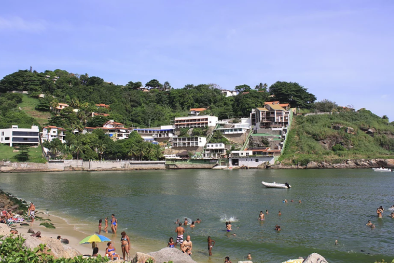 Quebra-mar Barra da Tijuca ou Praia dos Amores para os íntimos. - O que